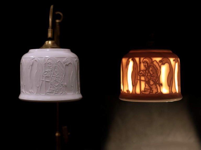 PETR PRICHYSTAL Lampe, Porzellan & Messing, 2019